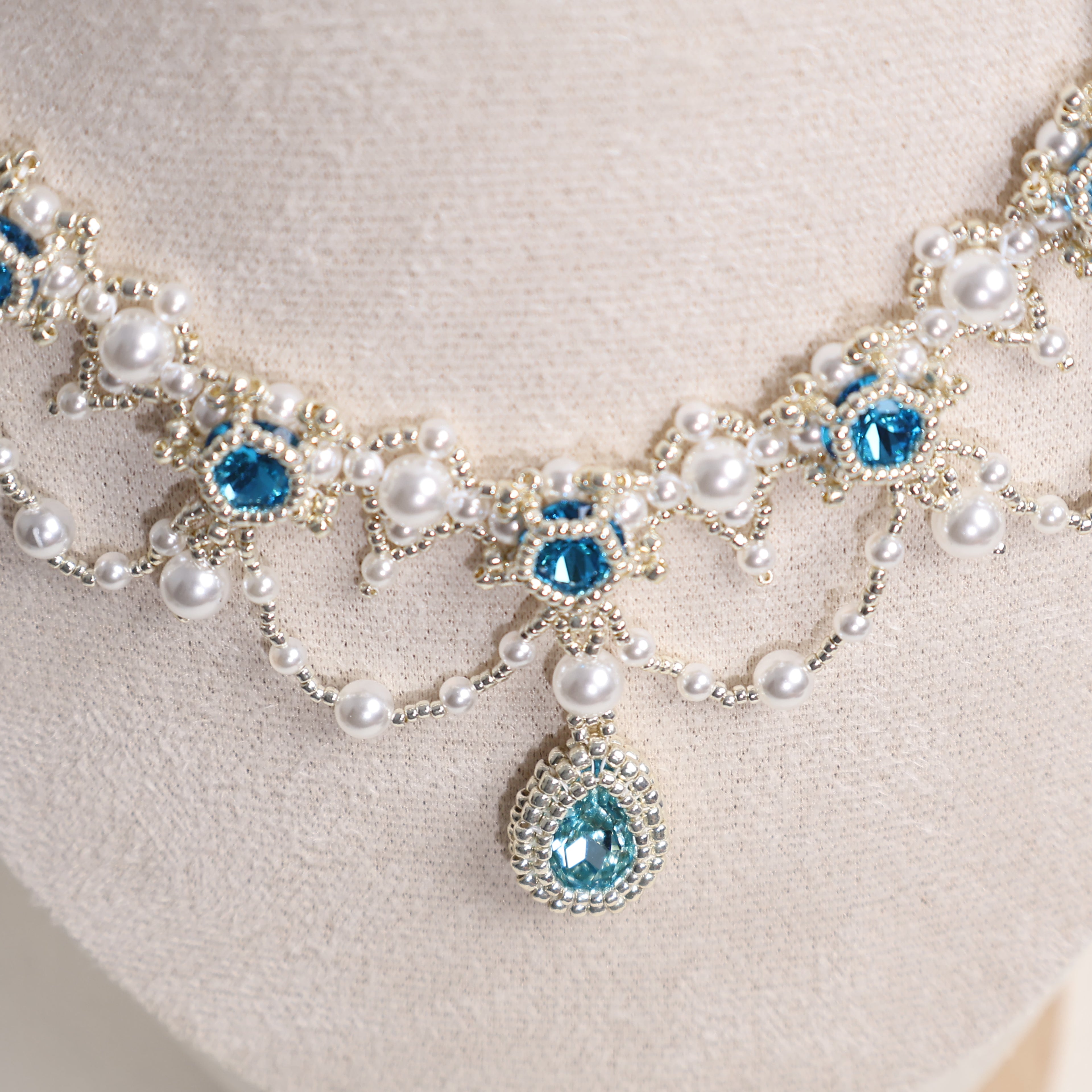 Gorgeous DongZhou Crystal Gemstone Necklace