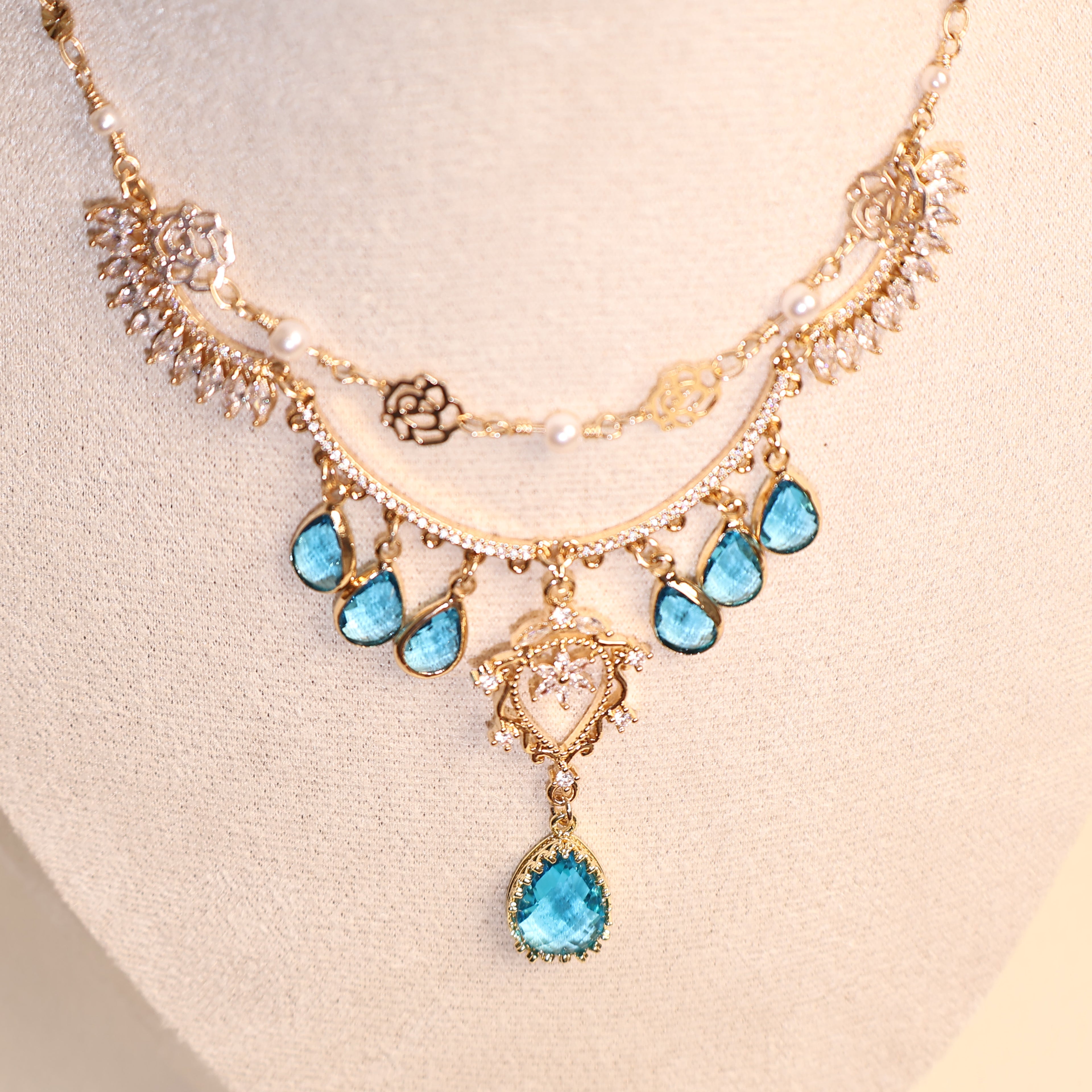 Rose Zircon Gem Necklace