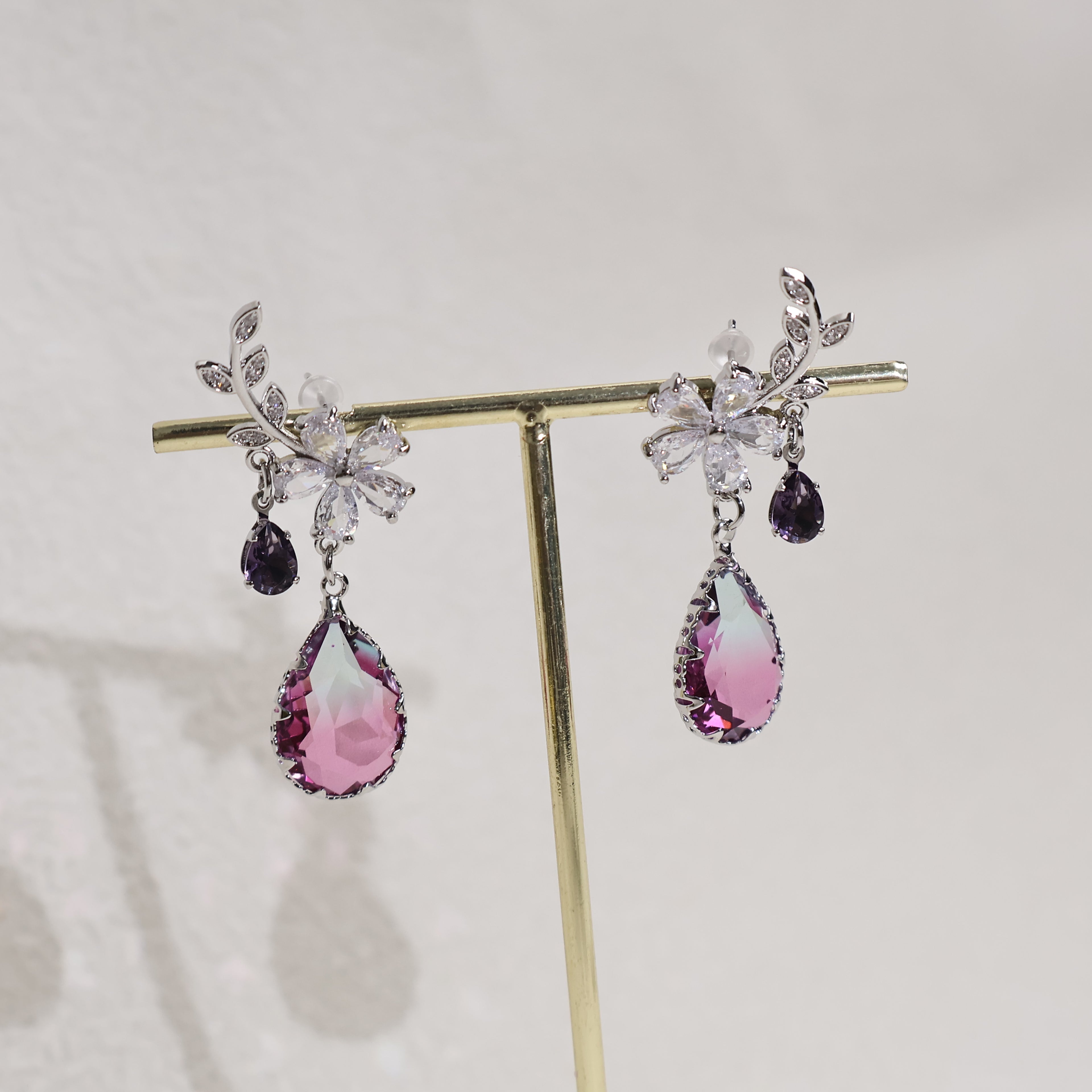 Flower-Shaped Drop Zircon  Earrings